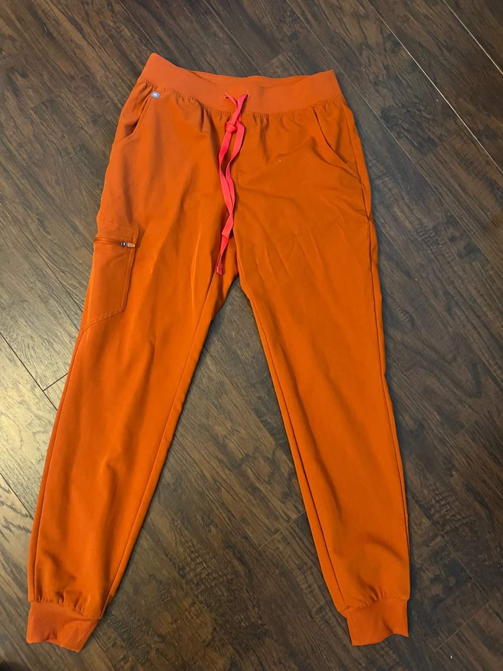 Figs Women’s Dirty Chai Zamora scrub Jogger Pants (size small tall)